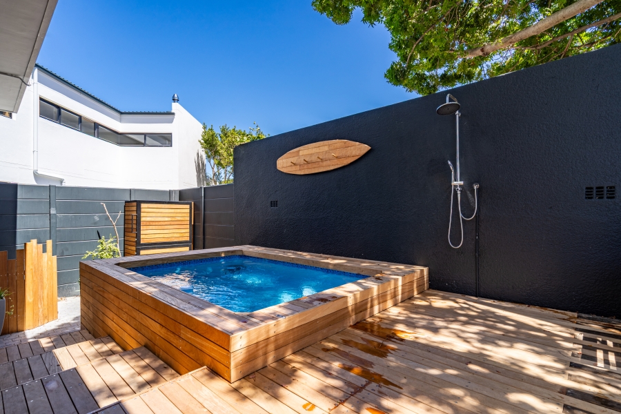 3 Bedroom Property for Sale in Camps Bay Western Cape